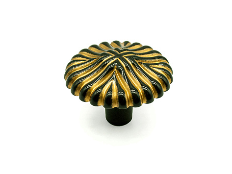 Ручка мебельная, кнопка WPO794, Италия, королевский черный с золотой патиной, Giusti