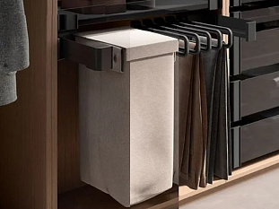 Конеро Комплект Мешок для белья на раме WхD 660-720x450, мешок узкий 1 шт; вешалки 5 шт, черный Art. 5497927021, Kessebohmer