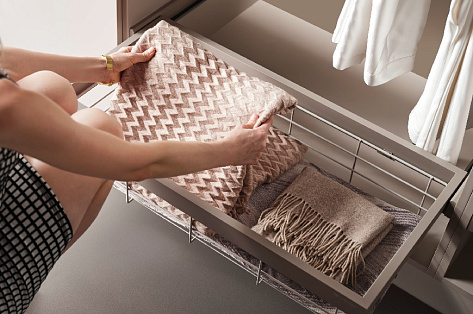 Unihopper Coka корзина выкатная сетчатая, 565-595x445x180 мм, плавное закрывание, Art. WS4170S.060.MK