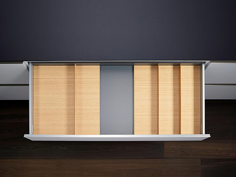 Лоток для ящика ФайнЛайн, 800 - 900 мм/500 мм + держатель для фольги, ясень черный, ROCKENHAUSEN, Art. 2373810368, Kessebohmer