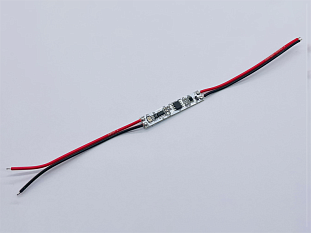 Датчик на взмах в профиль диммируемый с памятью 12-24V/60-100W, 41х8х5мм, провода 7 см DFS-009